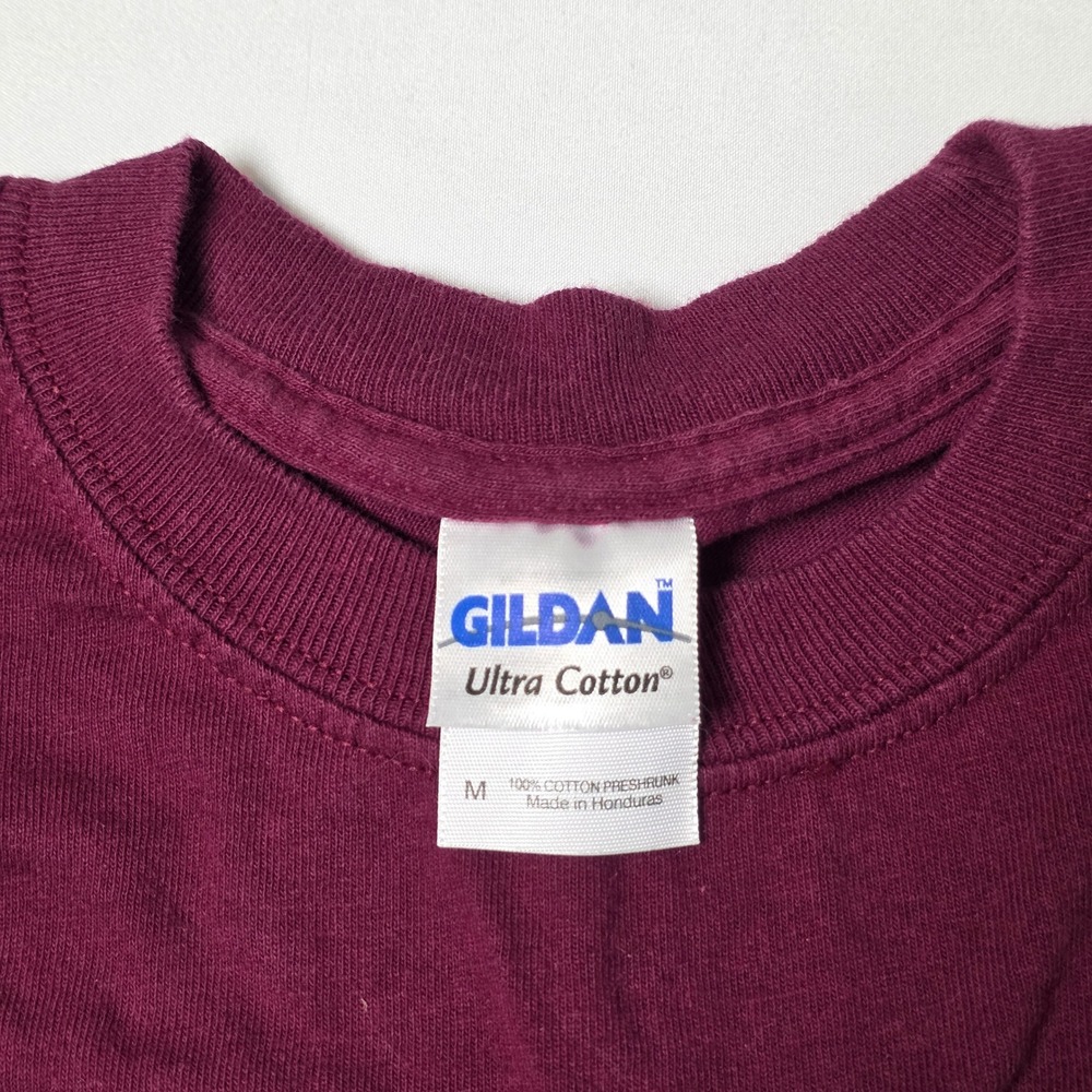 Gildan Girl Gone Hunting Graphic T-Shirt Womens M Long Sleeve Cotton Vintage - Picture 5 of 11